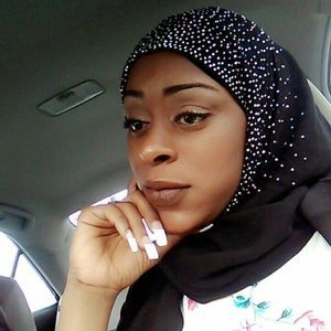 Meet your Posher, Sakari